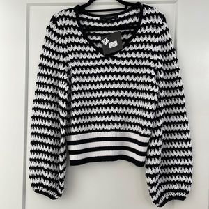 NEW Marc New York by Andrew Marc cropped black/white knit sweater - size medium
